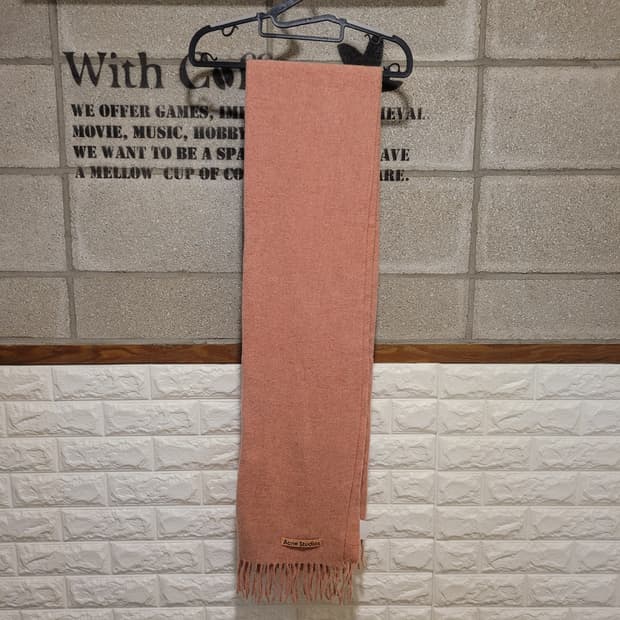 아크네스튜디오 울 프린지 머플러