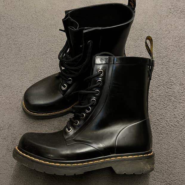 닥터마틴 8홀 부츠 처분 