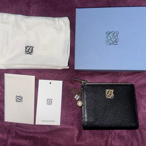 루이까또즈 반지갑