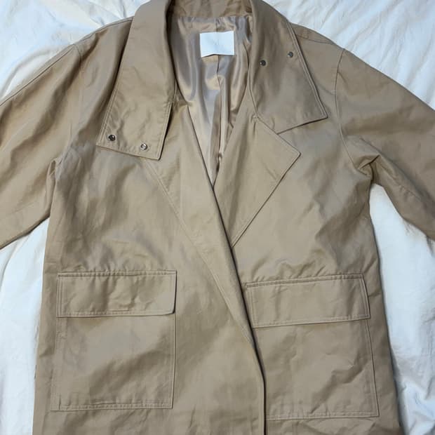 모멧 겨울 하프 트렌치코트