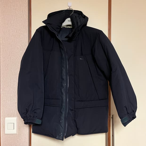 디센던트 네이비 패딩