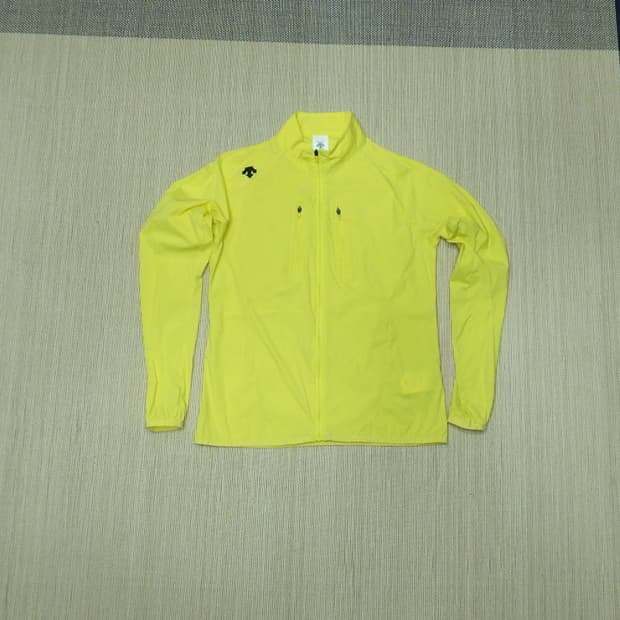 (90size) 데상트 여성 초경량 러닝 바람막이 자켓