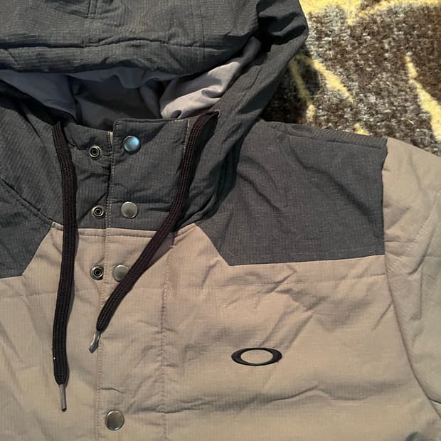 Oakley 후드 자켓