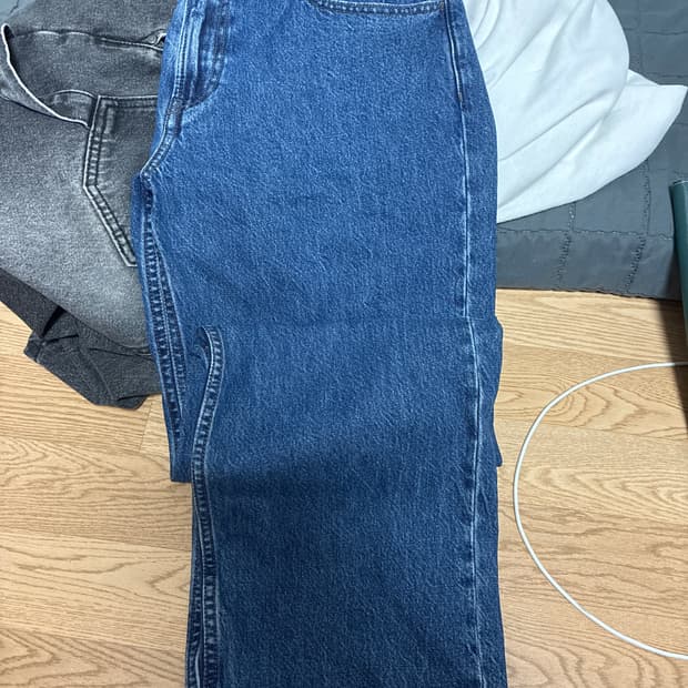 Jwa 유니클로 진청바지