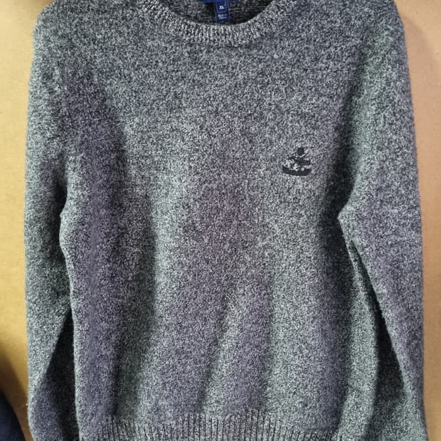 파쏘나블 남성 울 니트 