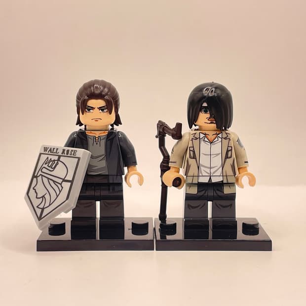 진격의 거인 피규어 2종