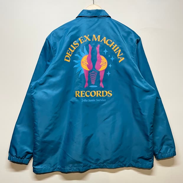 데우스 엑스 마키나 코치 자켓