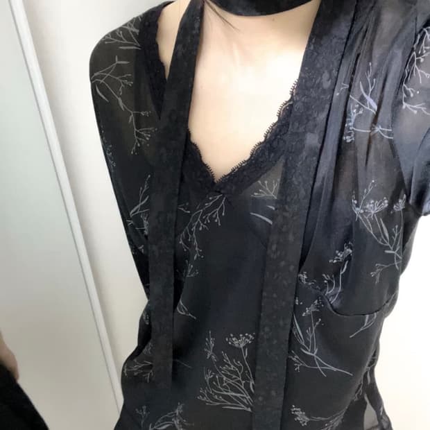 오리엔탈 레이스 블라우스