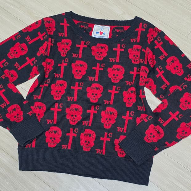 일본빈티지)wc 해골십자가 블랙x레드 고스트 스컬고딕오네갸루 니트스웨터