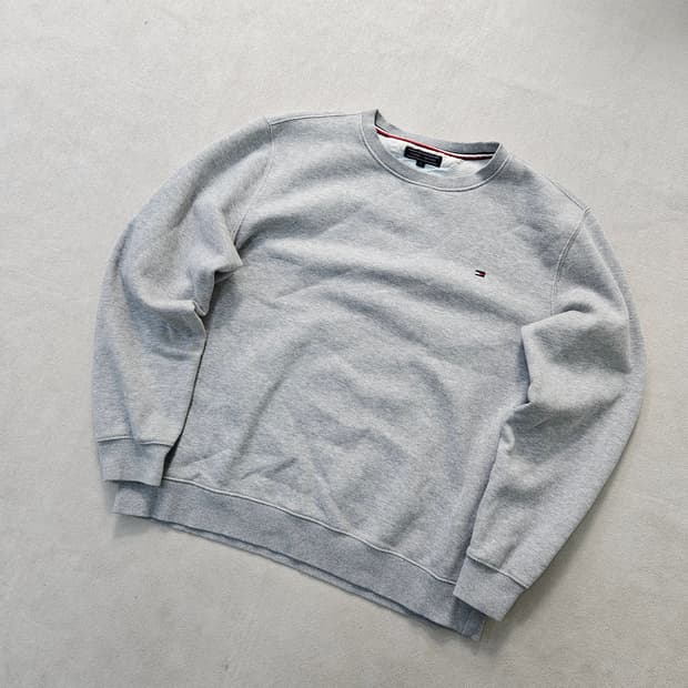 L 타미힐피거 스몰로고 그레이 맨투맨 0406Y