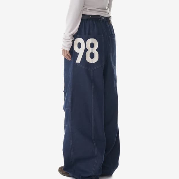 아캄 98 Printed Knee Pin-tuck Denim Pants