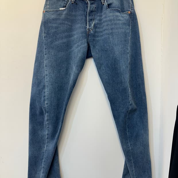 30) 리바이스 엔진 541 사선 절개 중청 스판 청바지