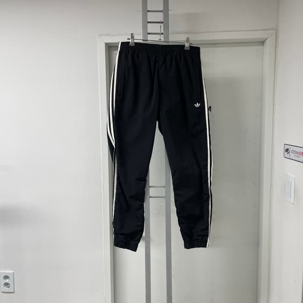 아디다스 트레이닝 팬츠 L