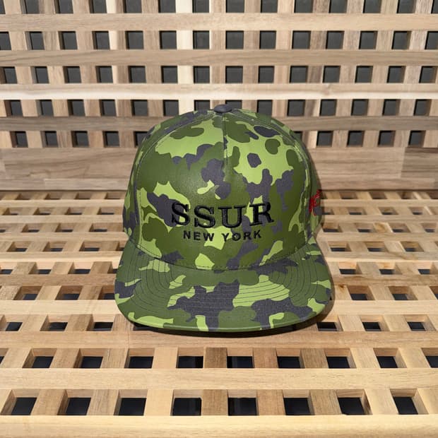 SSRU 뉴욕 카모플라쥬 스냅백 