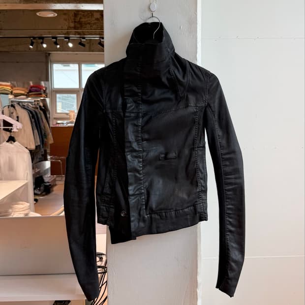 릭 오웬스 다크쉐도우 13ss 블랙 코티드 하이넥 자켓