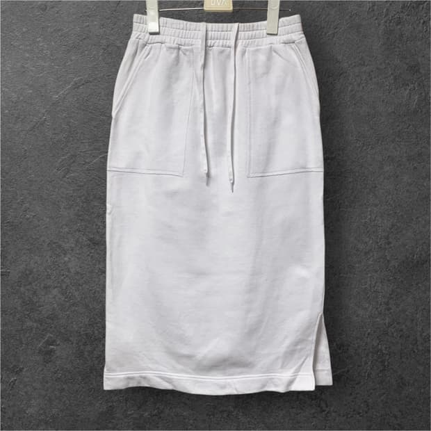 주카 zucca 화이트 우라케시리즈 스커트