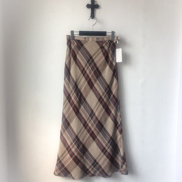 Check pattern long skirt