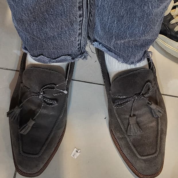 Enzo Bonafe 엔조 보나페 스웨이드 타슬 러퍼 265