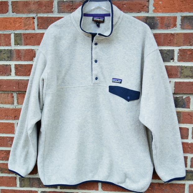 10s 파타고니아 신칠라 스냅-T 그레이/네이비