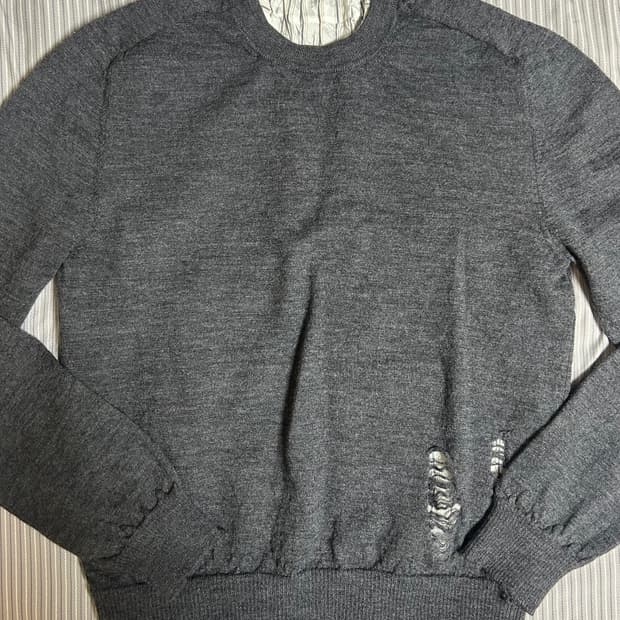 [L] margiela distressed layerd knit