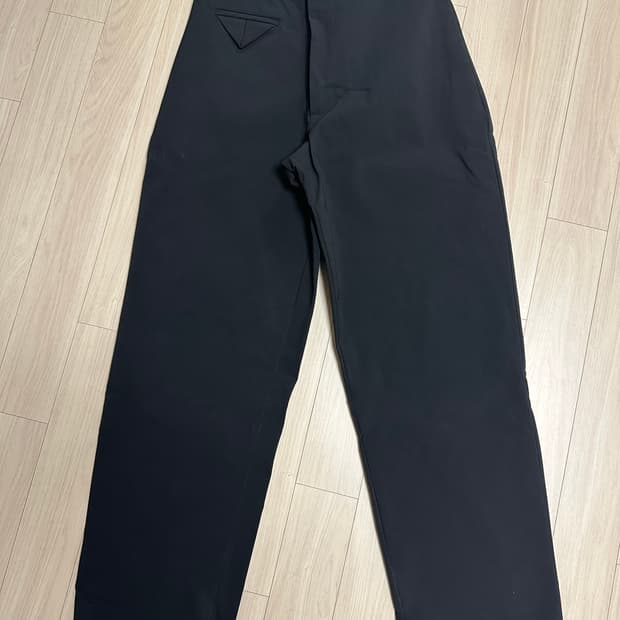 [50] 보테가베네타 20SS 스트레치 나일론 팬츠 (블랙)