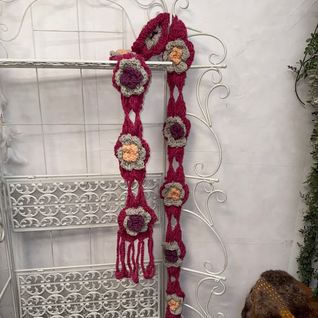 Hot pink flower crochet knit muffler 