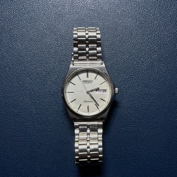 세이코 크로노스 쿼츠 메탈 시계