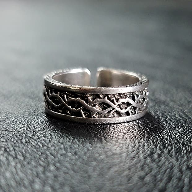 Thornbind 백동 남자 엔틱 빈티지 명품 고대 뿌리 가시 반지