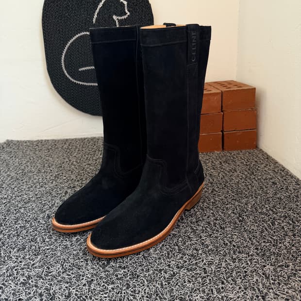 셀린느(CELINE) 스웨이드 카우보이 부츠