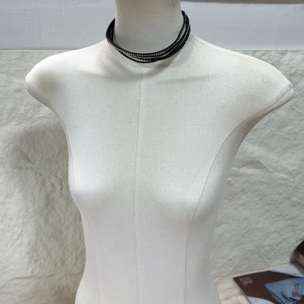 빈티지 고딕 스웨이드 리벳  초커 목걸이