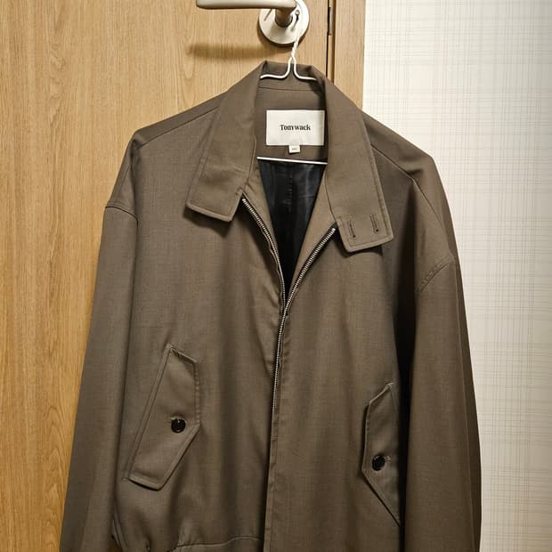 토니웩 울 혼방 헤링턴 자켓 판매합니다!