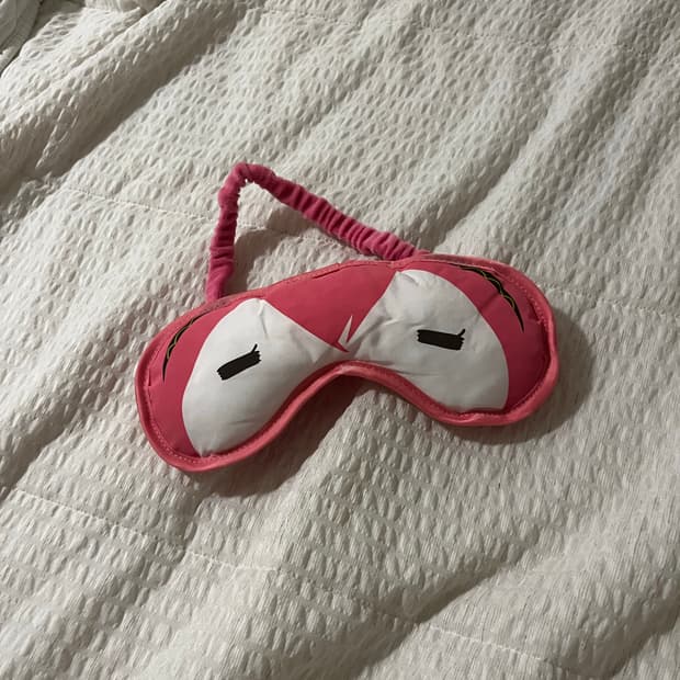보컬로이드 메구리네 루카 수면 안대