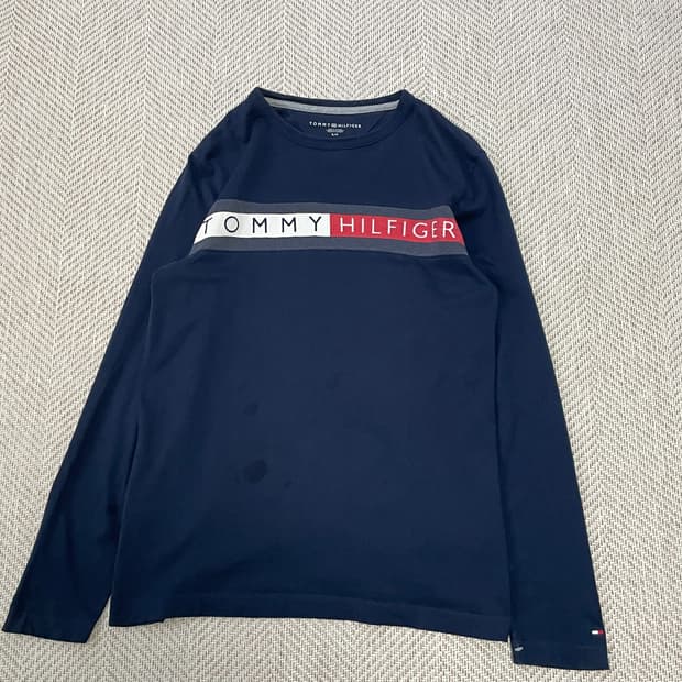 타미힐피거 로고 롱슬리브 