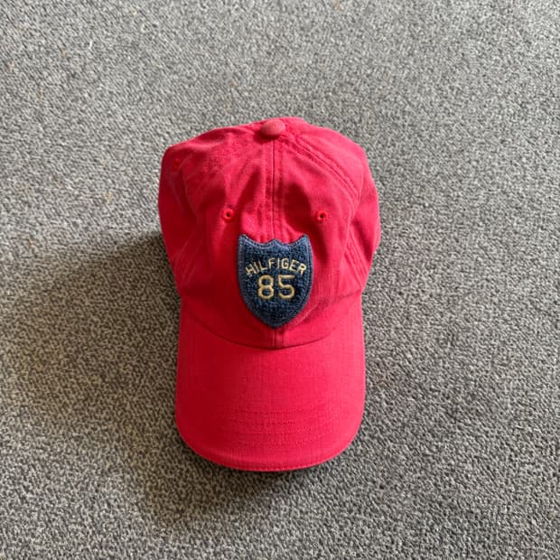 669. 타미힐피거 모자 