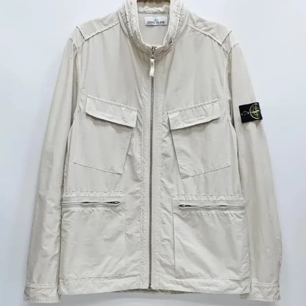 STONE ISLAND 스톤아일랜드 후드 바람막이 자켓 / 남 L