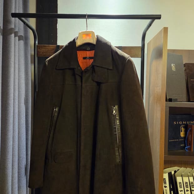 발렌티노 레더코트