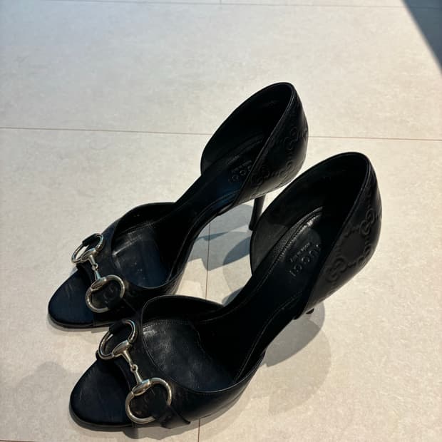 Gucci 하이힐