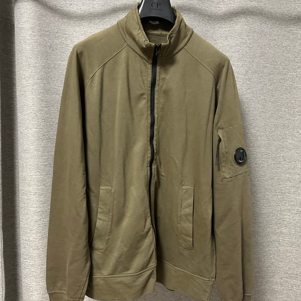 CP컴퍼니 코튼 집업 올리브 (XL)