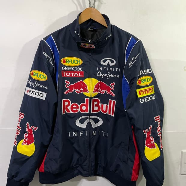 레드불 알파인스타 레이싱자켓 XL 사이즈 110 사이즈