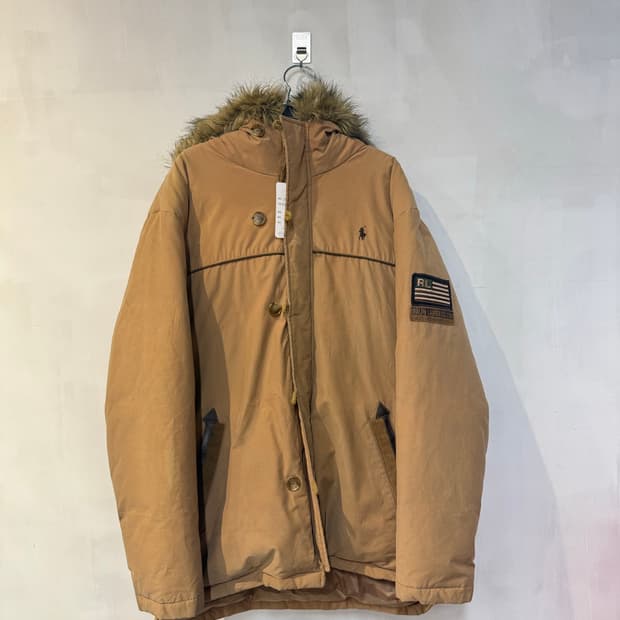 폴로 베이지 퍼 패딩