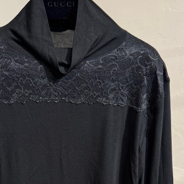 JP) godic lace turtleneck