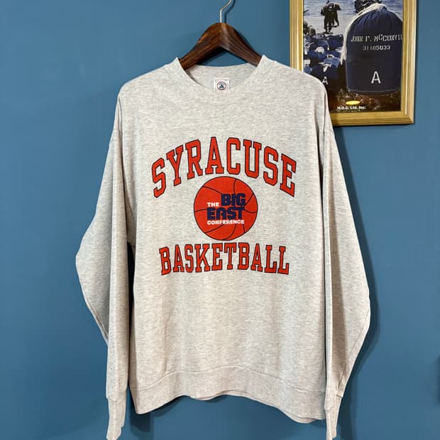 90' Delta  USA Sweatshirt. 