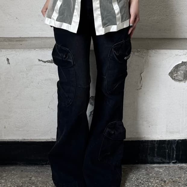 Black cargo pants