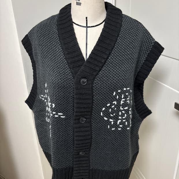 로맨틱크라운 조끼