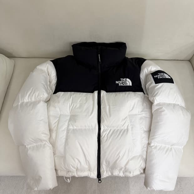 정품 노스페이스 눕시 화이트 라벨 패딩