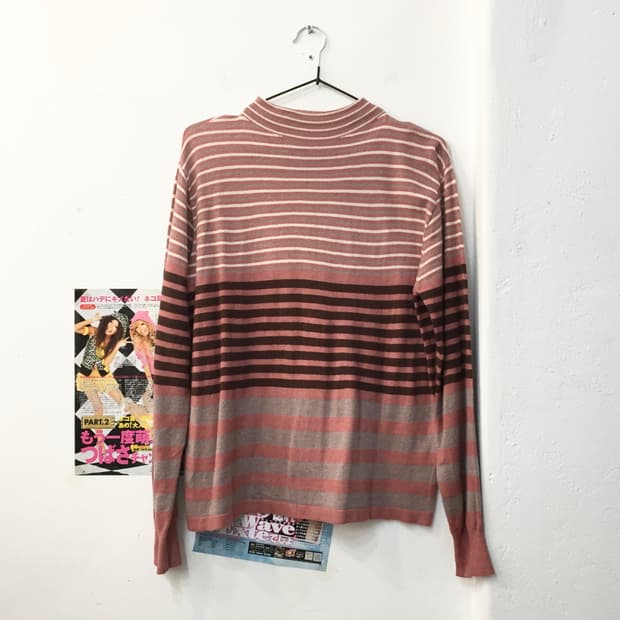 빈티지 딸기초코 반폴라 니트
