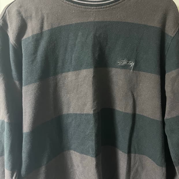 스투시 롱슬리브