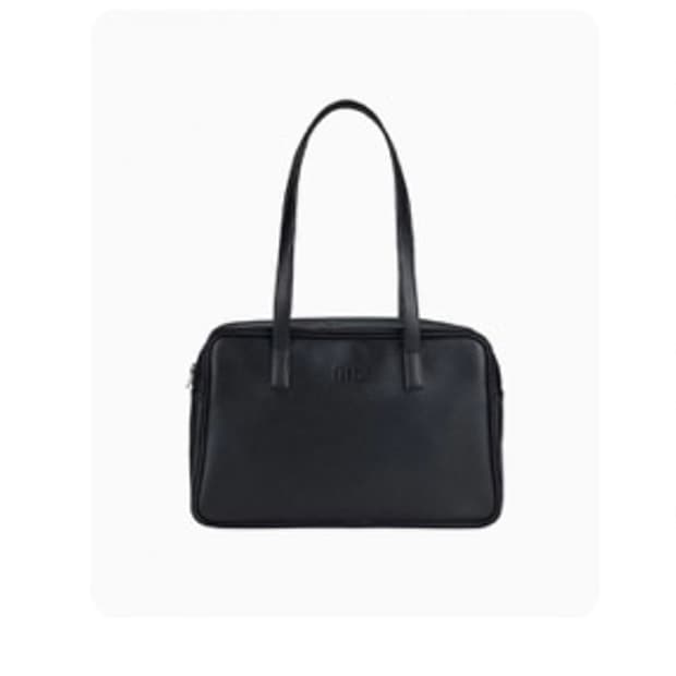 필인더블랭크 Trapezoid Shoulder Bag (black)