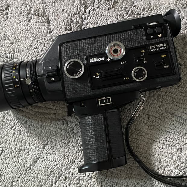 니콘 nikon R10 슈퍼8필름 카메라 빈티지 영화용 필름카메라