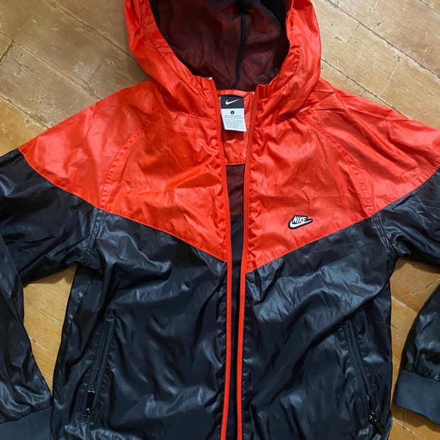 나이키 여성 오렌지/블랙 바람막이 L
